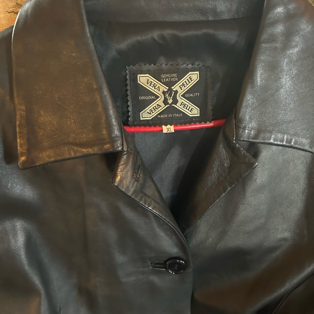 Vera Pelle Women's Classic Black Leather Jacket